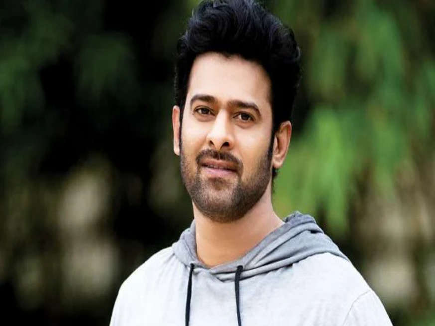 अब रोमांटिक के साथ फैन्स को हॉरर का भी डोज देंगे सुपरस्टार Prabhas, न्यू साइन फिल्म में तीन हीरोइन के साथ करेंगे रासलीला 